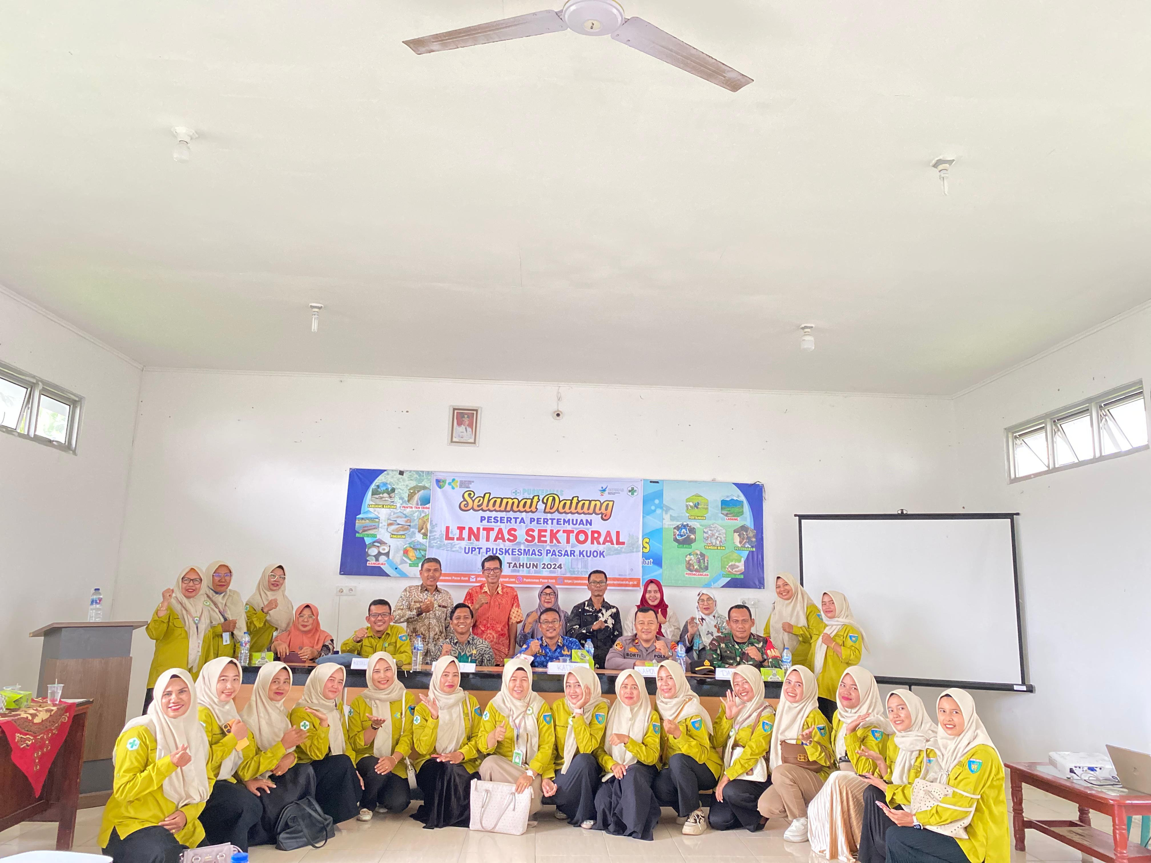 Pelaksanakan  Lintas Sektor Triwulan IV Di Aula  Kantor Camat   Batang Kapeh