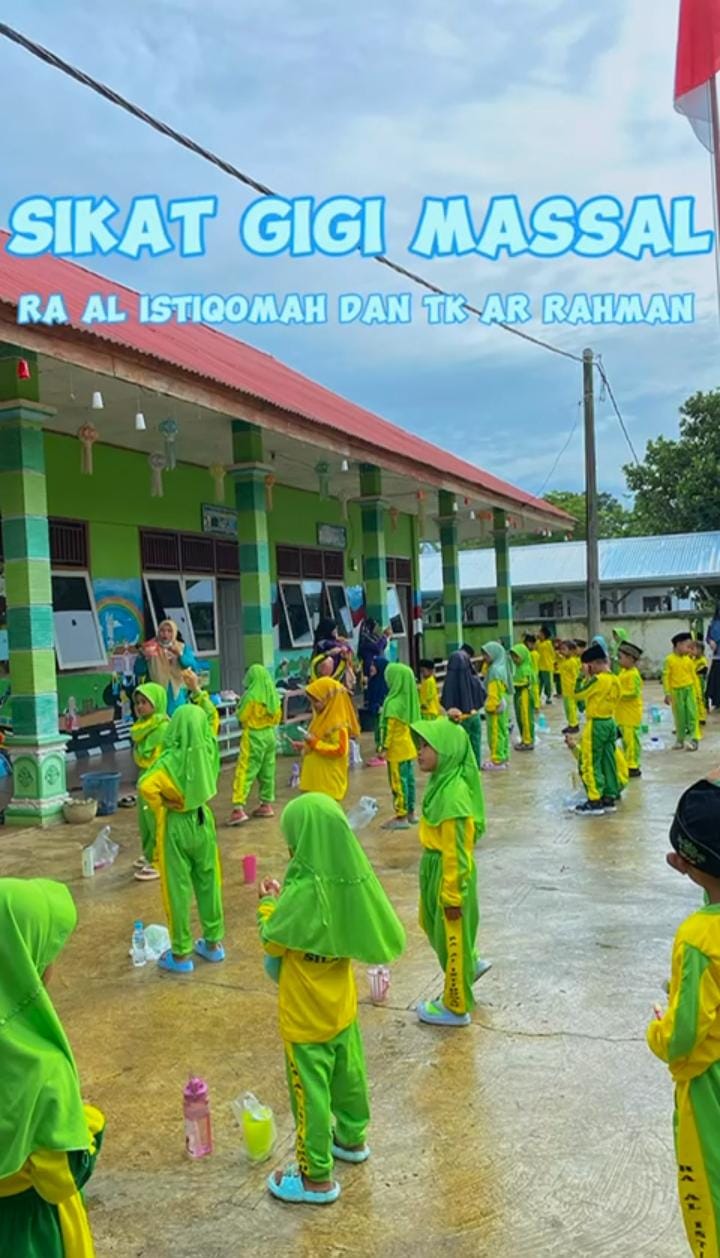 Sikat Gigi Massal di Ra Al Istiqomah dan TK Ar Rahman Silaut