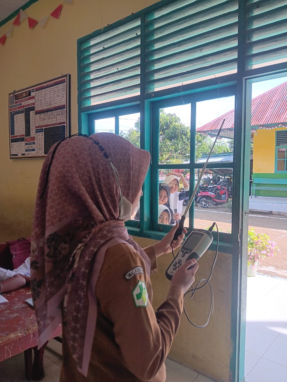 Kegiatan Inspeksi Kesehatan Lingkungan (IKL) di SDN 06 Pulai dan SDN 11 Air Kalam Wilayah Kerja Pusk