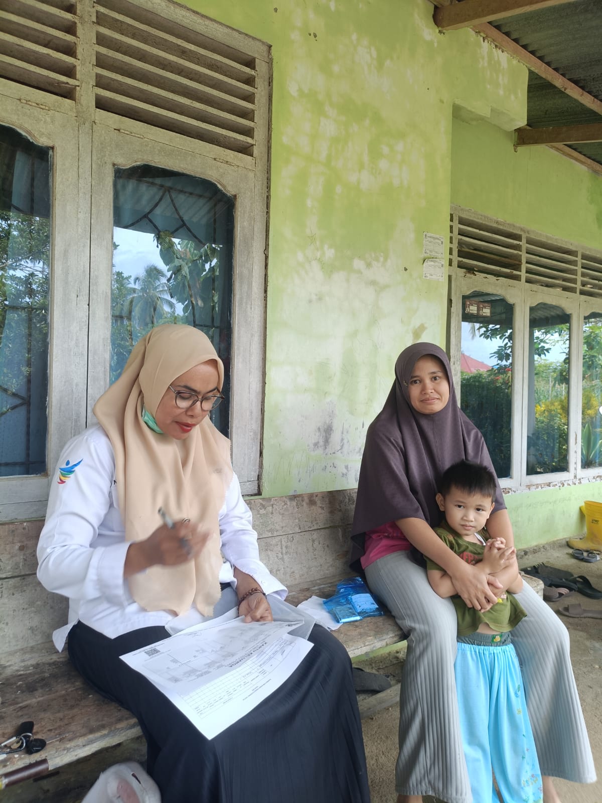  Kujungan Rumah Edukasi Upaya Untuk Perawatan dan Berobat Teratur Pada Orang Dengan Gangguan Jiwa di