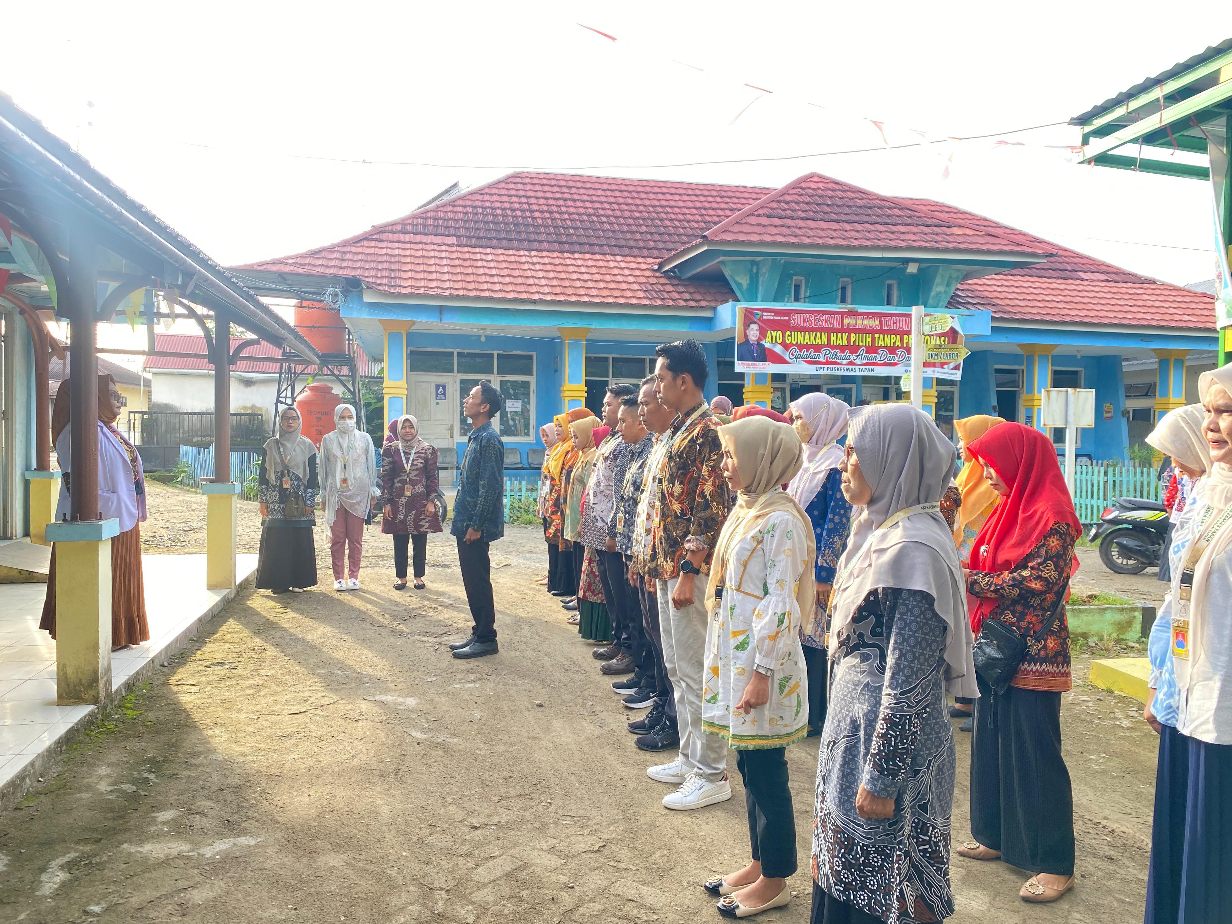 Pelaksanaan Apel Pagi oleh STAF UPT Puskesmas Tapan 