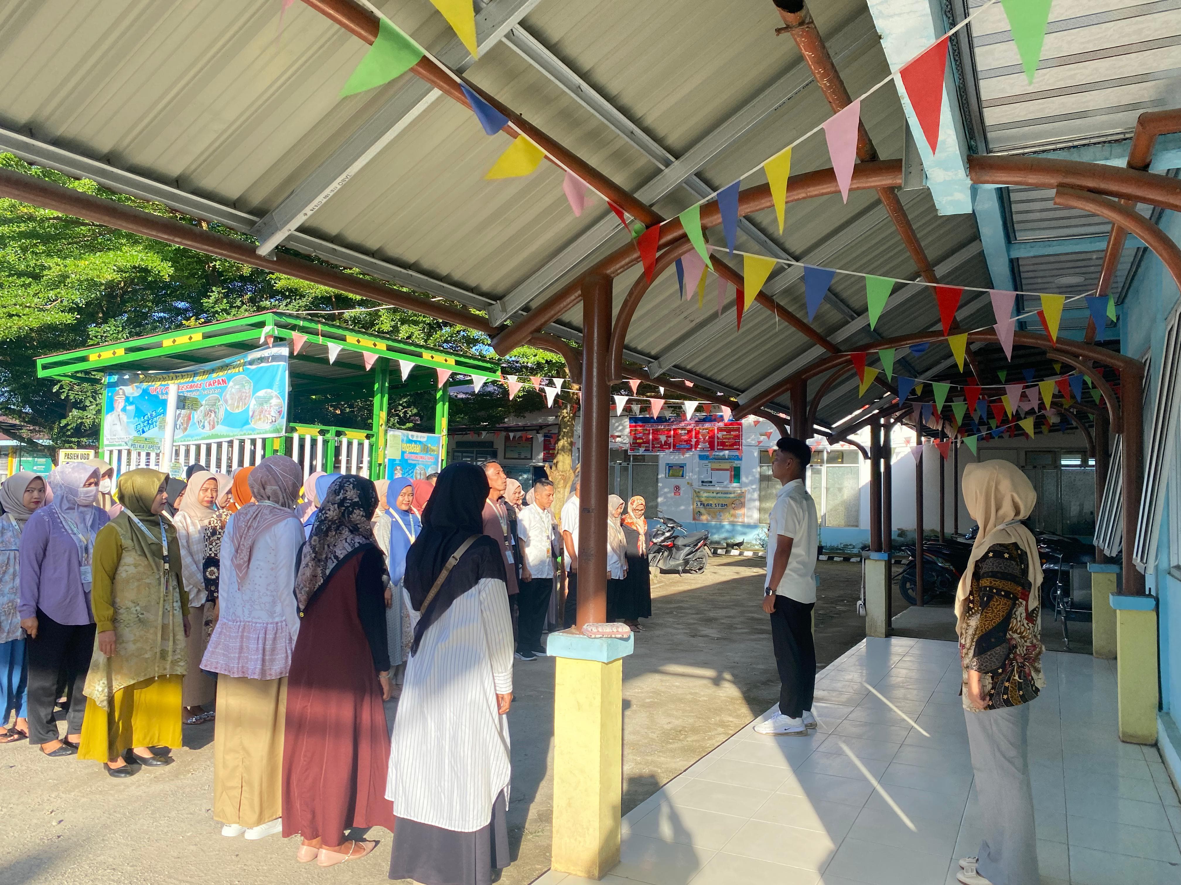 Pelaksanaan Apel Pagi oleh STAF UPT Puskesmas Tapan 