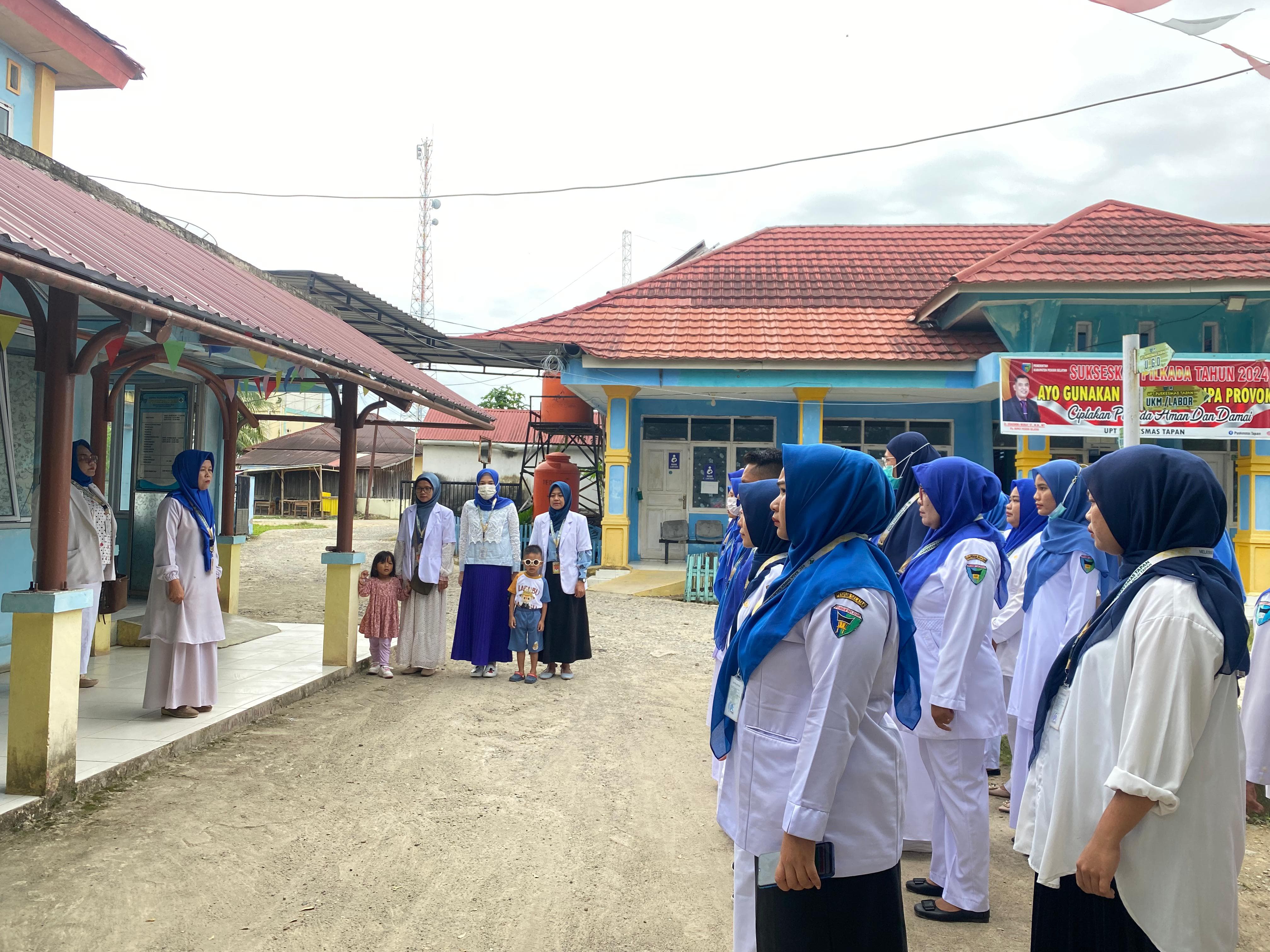 Pelaksanaan Apel Pagi oleh STAF UPT Puskesmas Tapan 