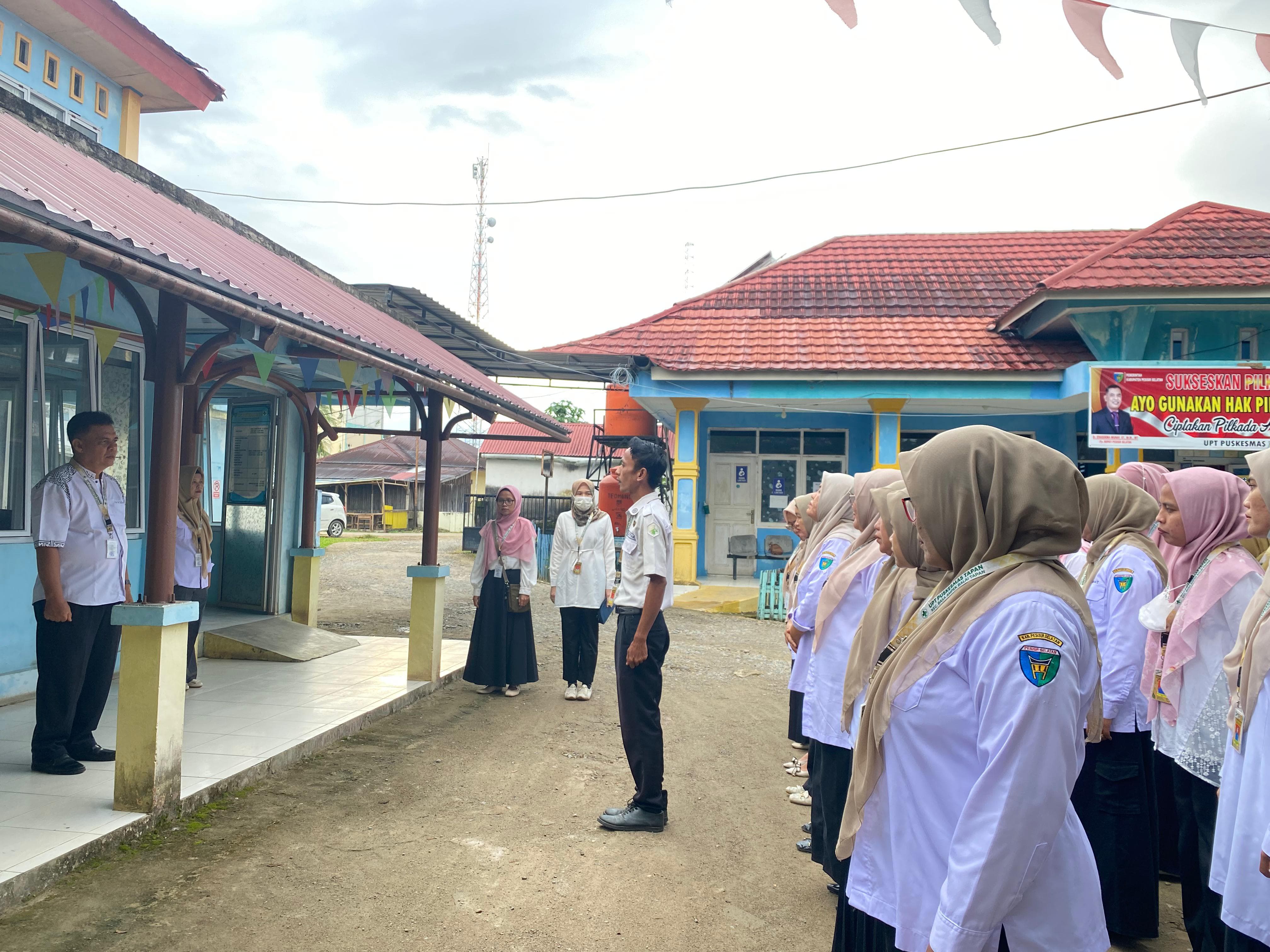 Pelaksanaan Apel Pagi oleh STAF UPT Puskesmas Tapan 
