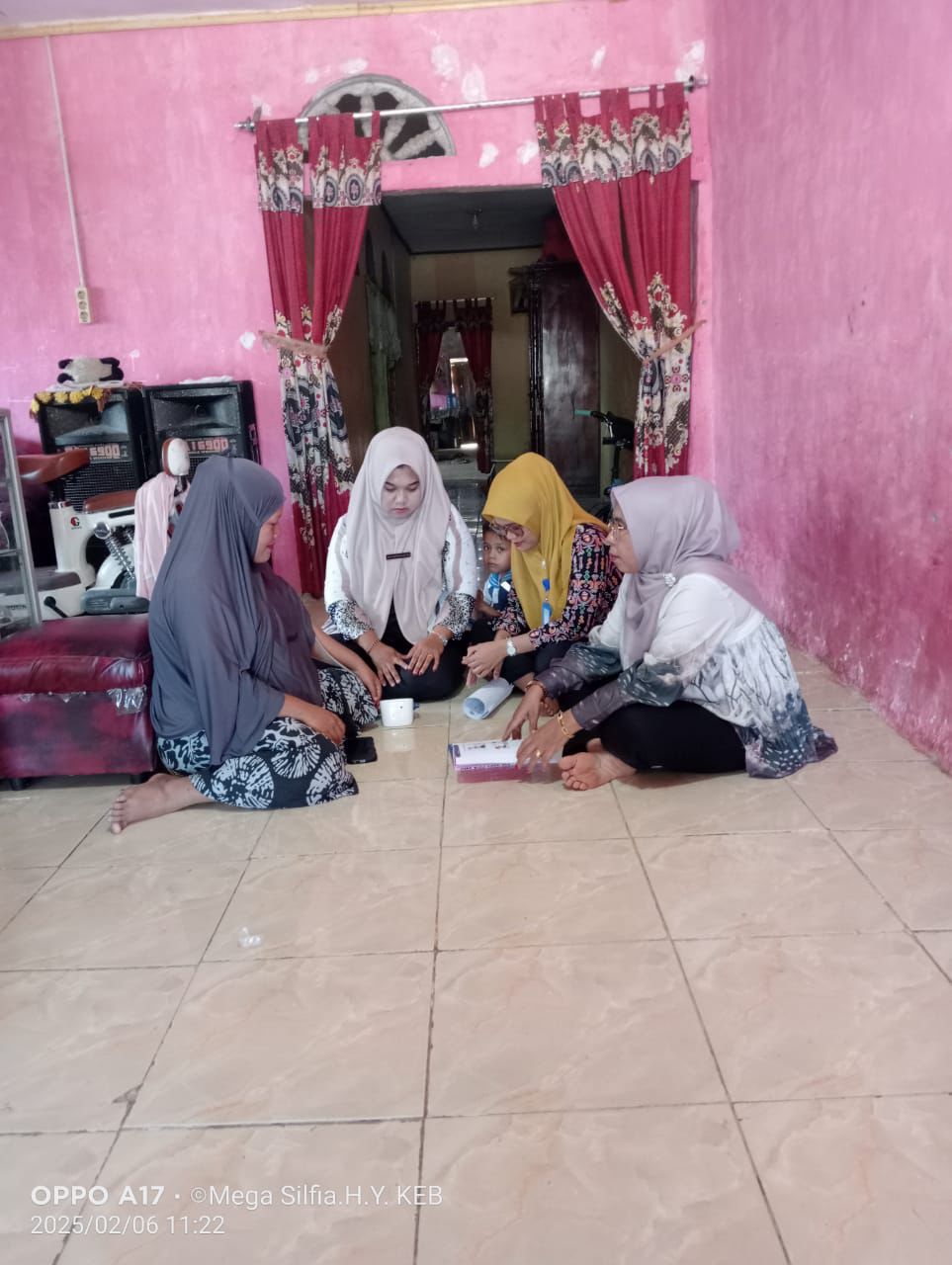 Kunjungan Rumah Pada Ibu Hamil Resiko Tinggi di Nagari Talang Koto Pulai