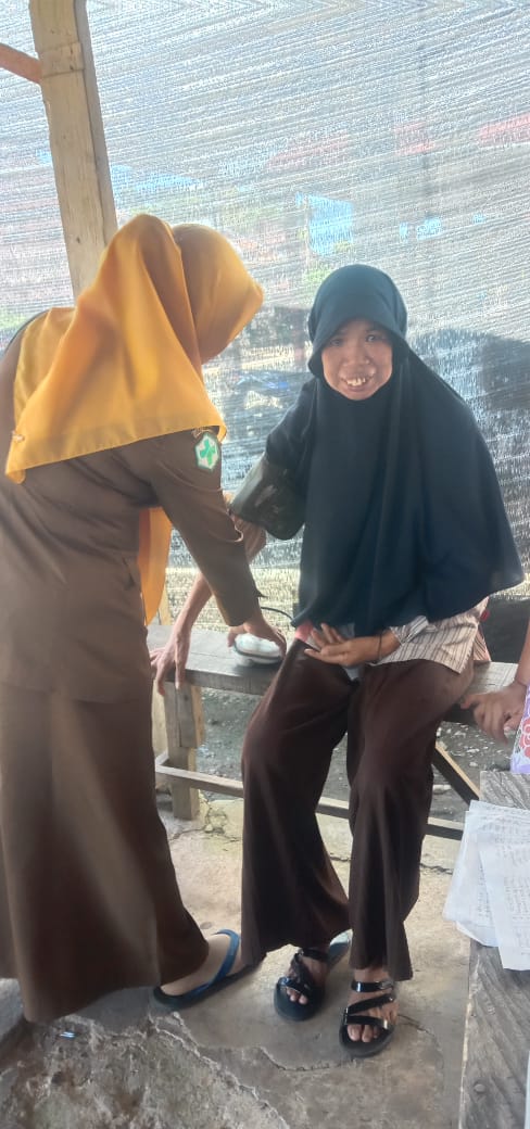Pemantauan Lansia Resiko Tinggi di Wilayah Kerja Puskesmas Koto Baru