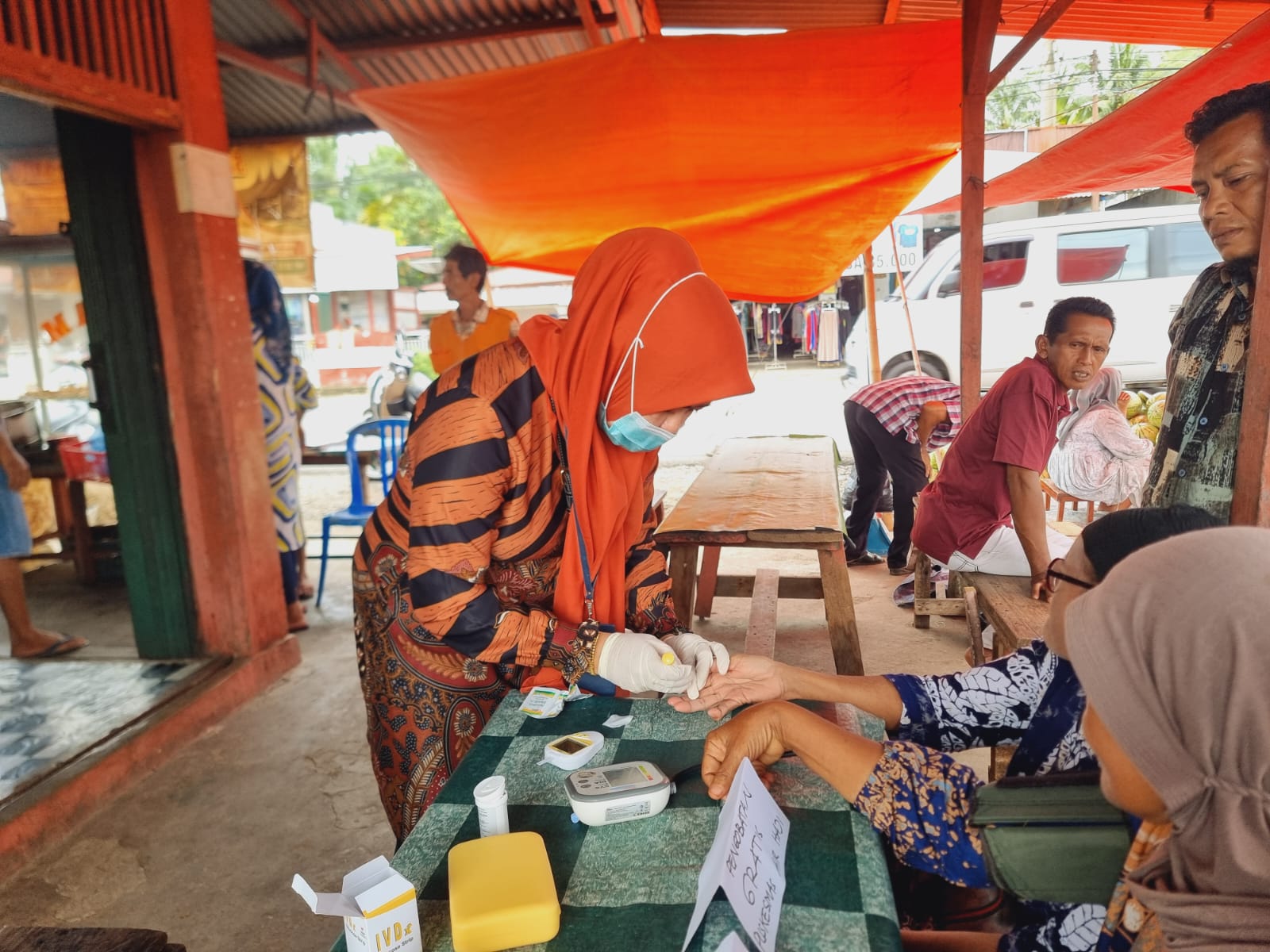 Skrining Penyakit Tidak Menular di Posko Pasar Air Haji