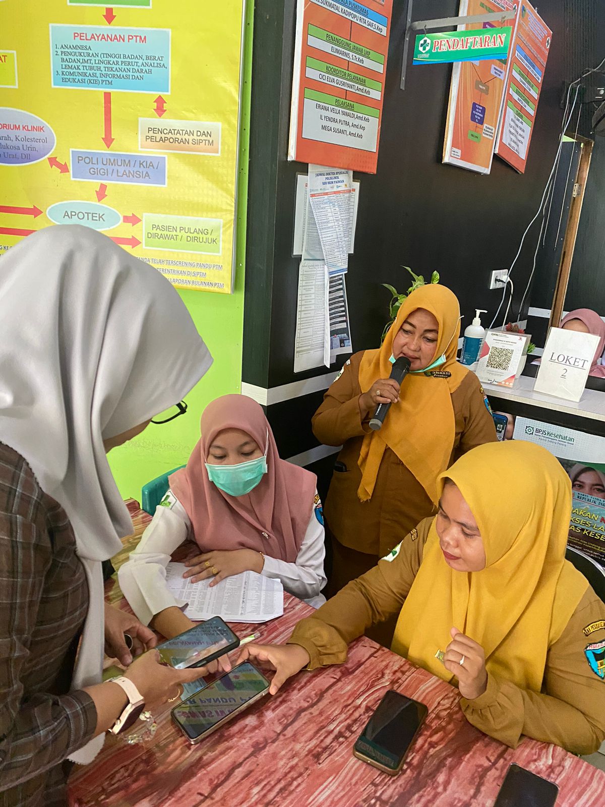 Sosialisasi Cek Kesehatan Gratis Kepada Mengunjung Puskesmas  IV Koto Mudik