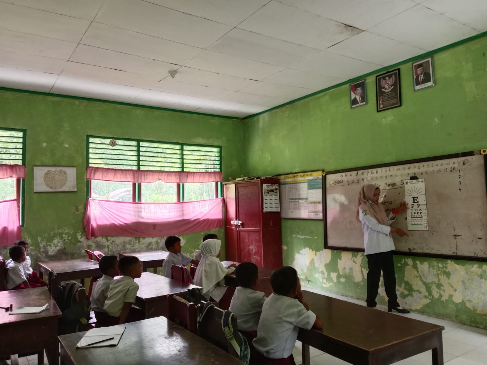 Skrining Indera  di Laksanakan Di SD 29 Teratak Tempatih Wilayah Kerja Puskesmas IV Koto Mudik
