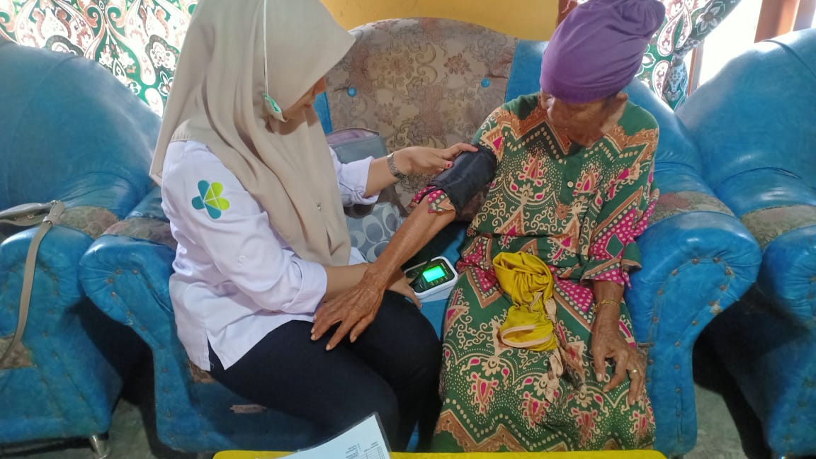 Deteksi Dini PTM di Kampung Tanjung Gadang Nagari Amping Parak Timur Wilayah Kerja PUskesmas Kayu Ga