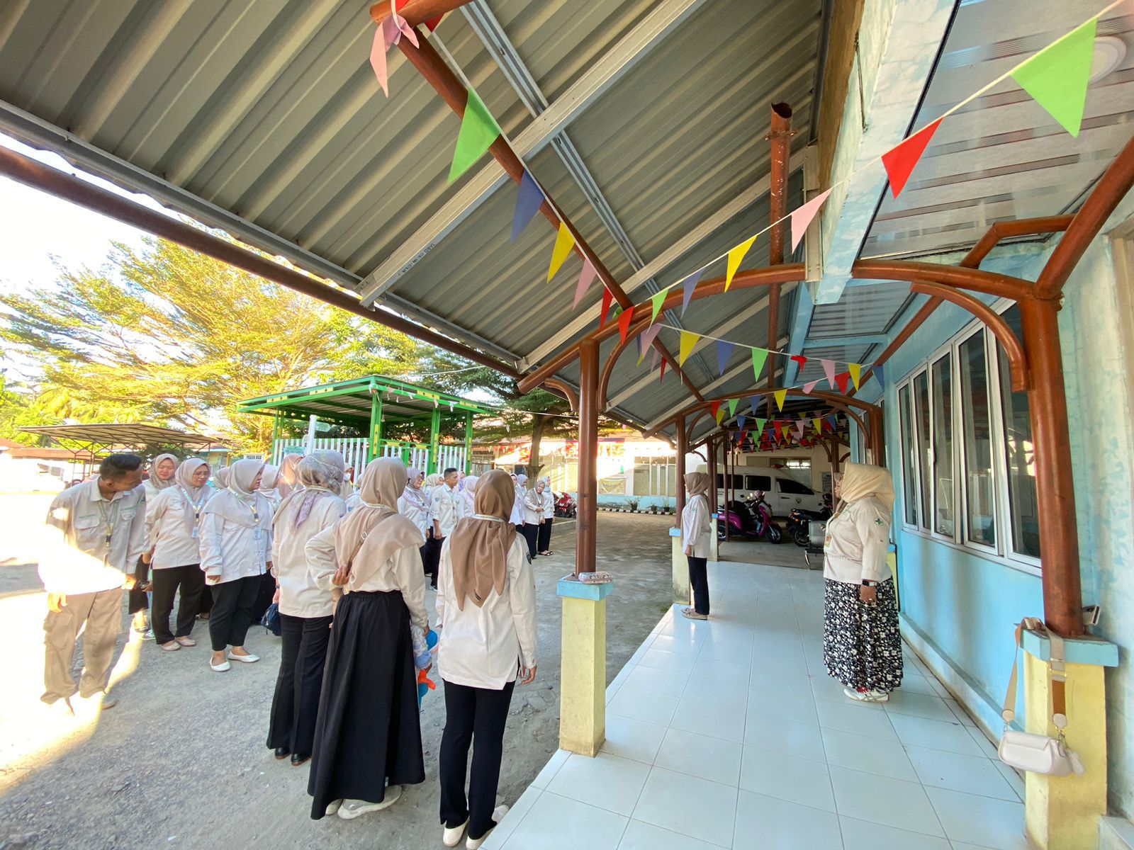 Pelaksanaan Apel Pagi Staf UPT Puskesmas Tapan 