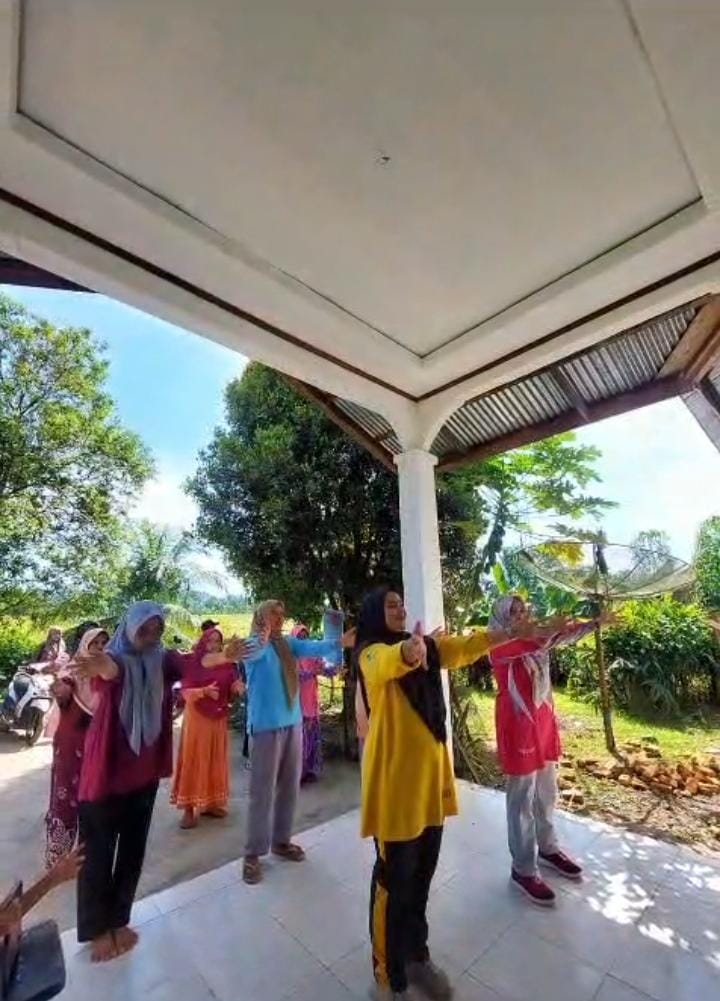 Senam dan Pemeriksaan Kesehatan Peserta Prolanis di Wilayah Kerja Puskesmas Tanjung Beringin 