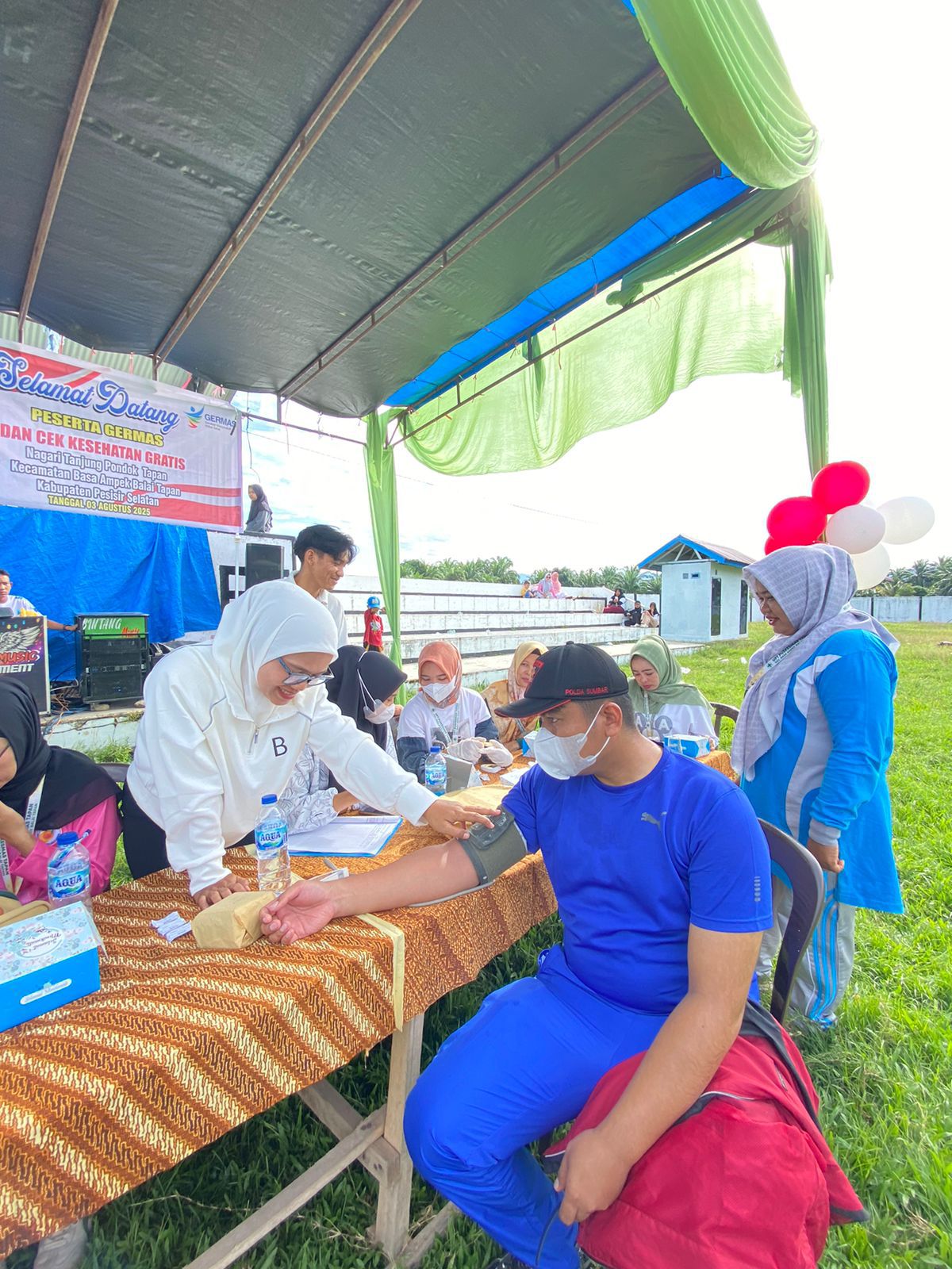 Pemeriksaan Cek Kesehatan   Gratis  Dalam Rangka Jalan Santai di Wilayah Kerja Puskesmas Tapan