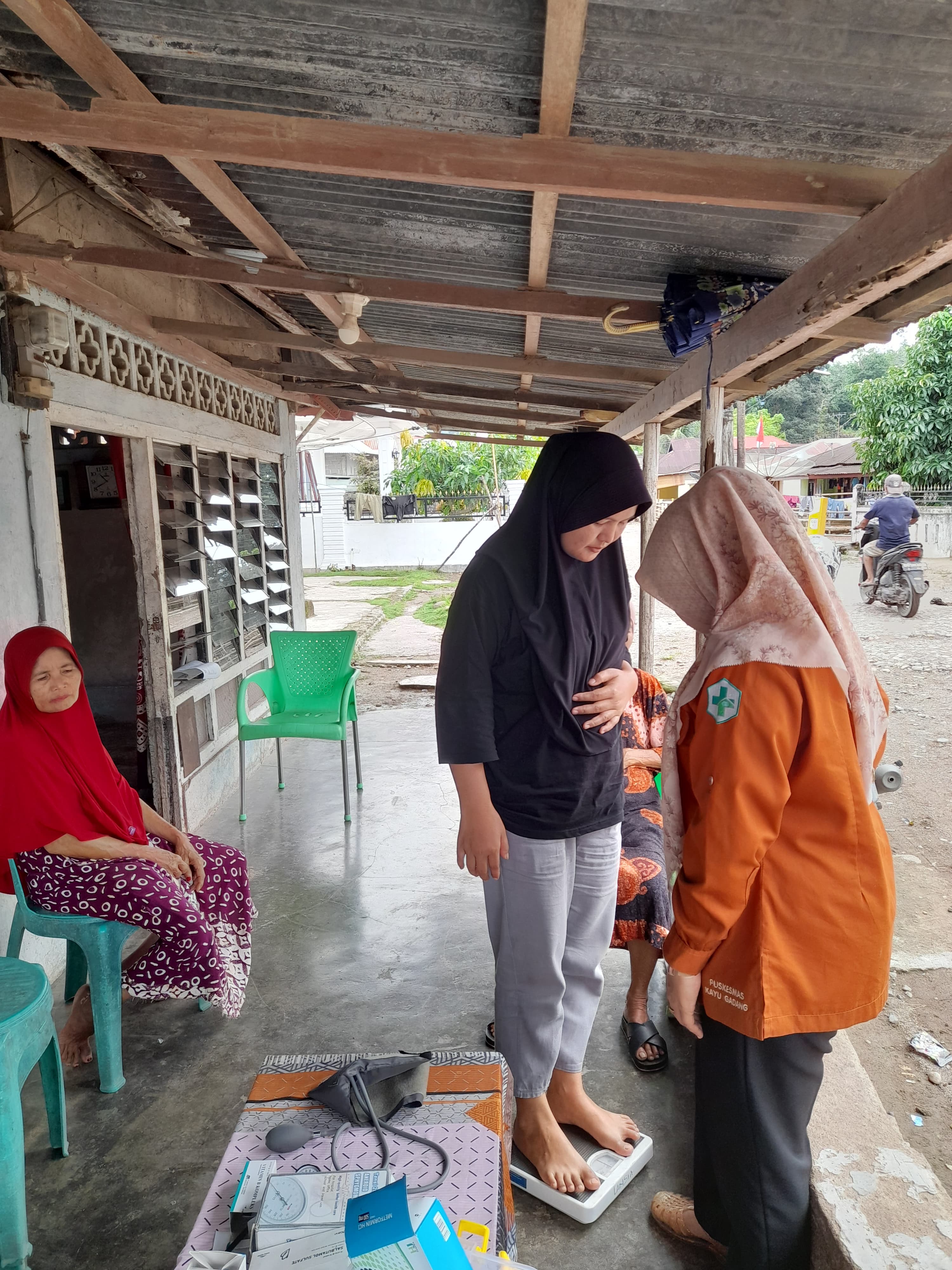 Kegiatan Deteksi Dini PTM di Kampung Kayu Aro Wilayah Kerja Puskesmas Kayu Gadang