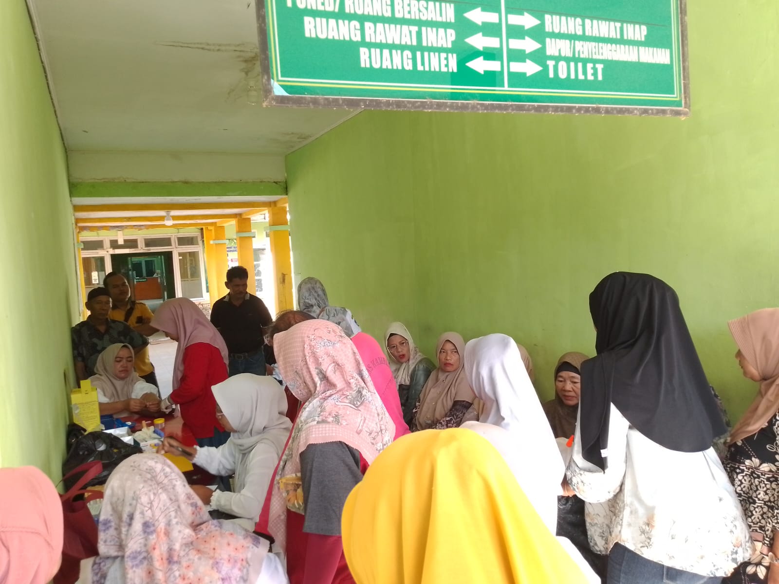 Pembinaan  Prolanis dan Deteksi Dini Faktor Resiko PTM  di Puskesmas Kambang