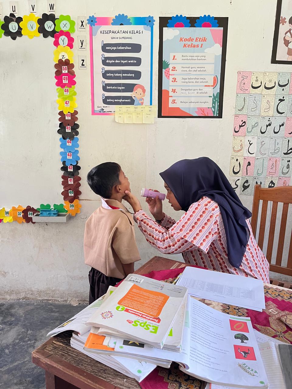UKS dan CKG anak sekolah di SDN 18 Sumedang Wilayah Kerja Puskesmas  Balai Selasa