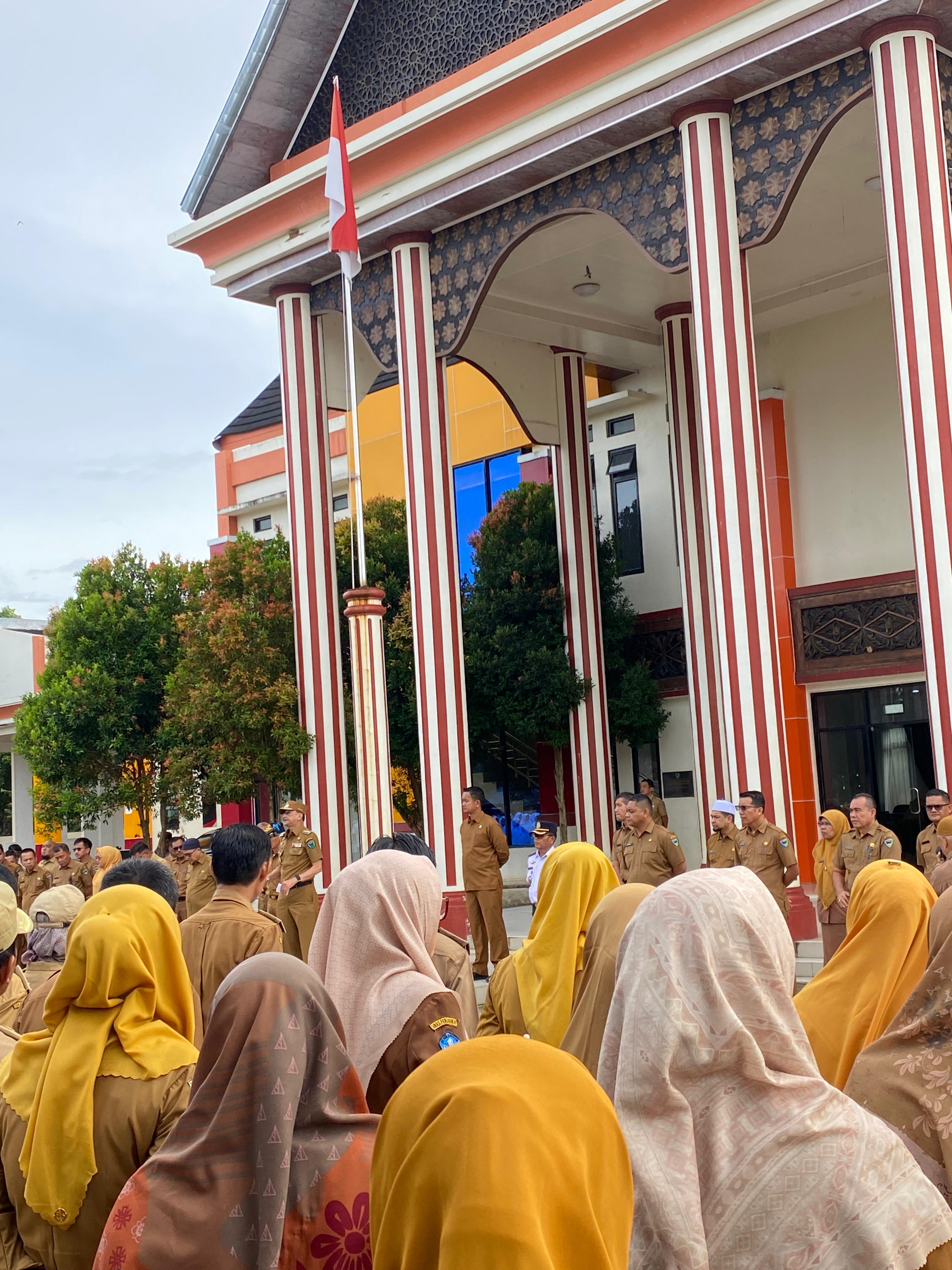Pelaksanaan Apel Gabungan Bersama Bapak Bupati  di Kantor Perwakilan Nagari Ampang Tulak Tapan 