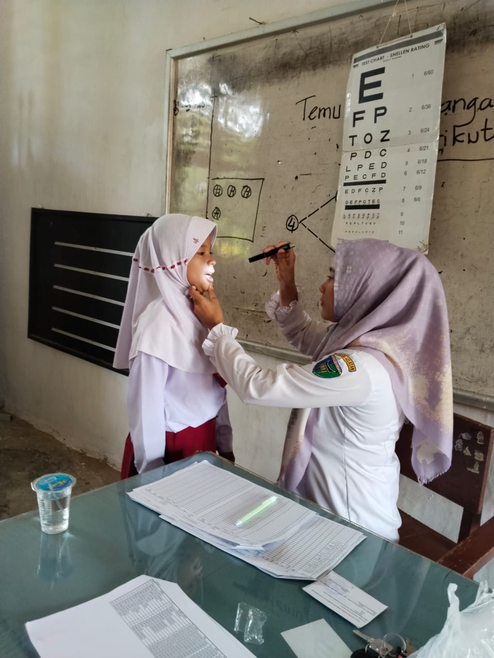  Pemeriksaan kesehatan Gratis  pada Anak usia sekolah di SDN 48 Drt.Marantih di Wilayah Kerja Puskes
