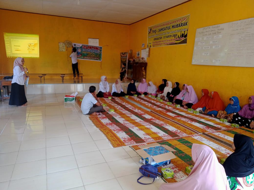 Pembukaan Selantang Sekolah Lansia Tangguh  di Nagari Riak Danau Tapan 