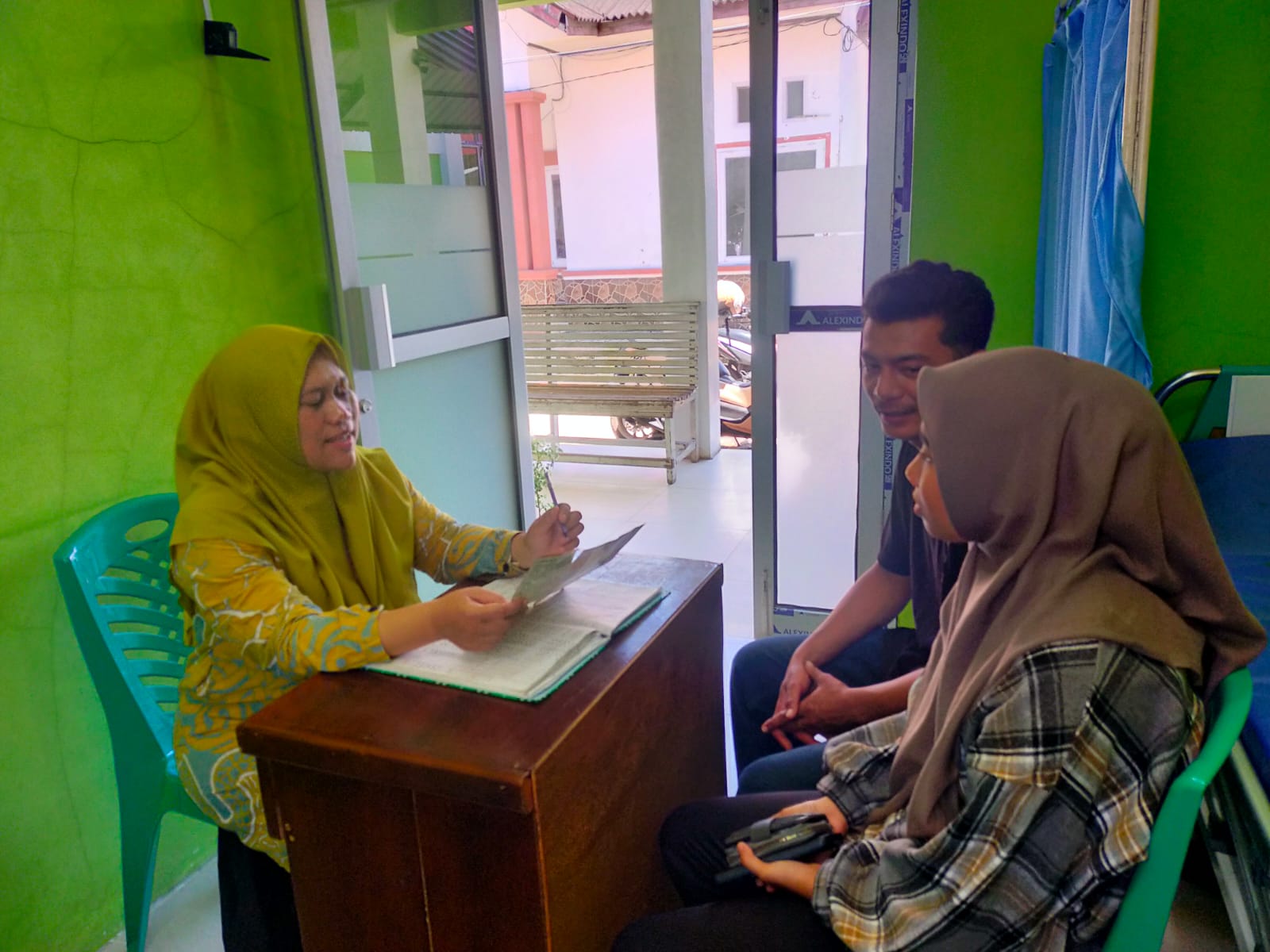Pemeriksaan Kesehatan Pada Calon Pengantin di UPT Puskesmas Kambang.