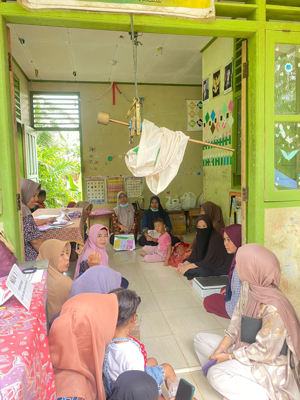  Penyuluhan KB dan Praktik P2GP di Posyandu Nagari Sindang Lunang Wilayah Kerja PKM Tanjung Beringin