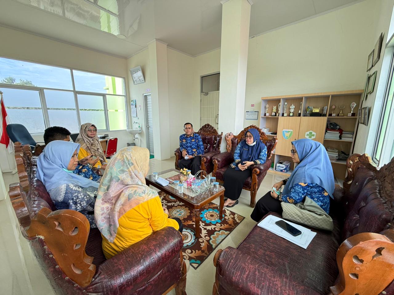 Kunjungan Tim Kesling Dinas Kesehatan ke PKM Pasar Kuok Dalam Rangka Monev Program Kesling