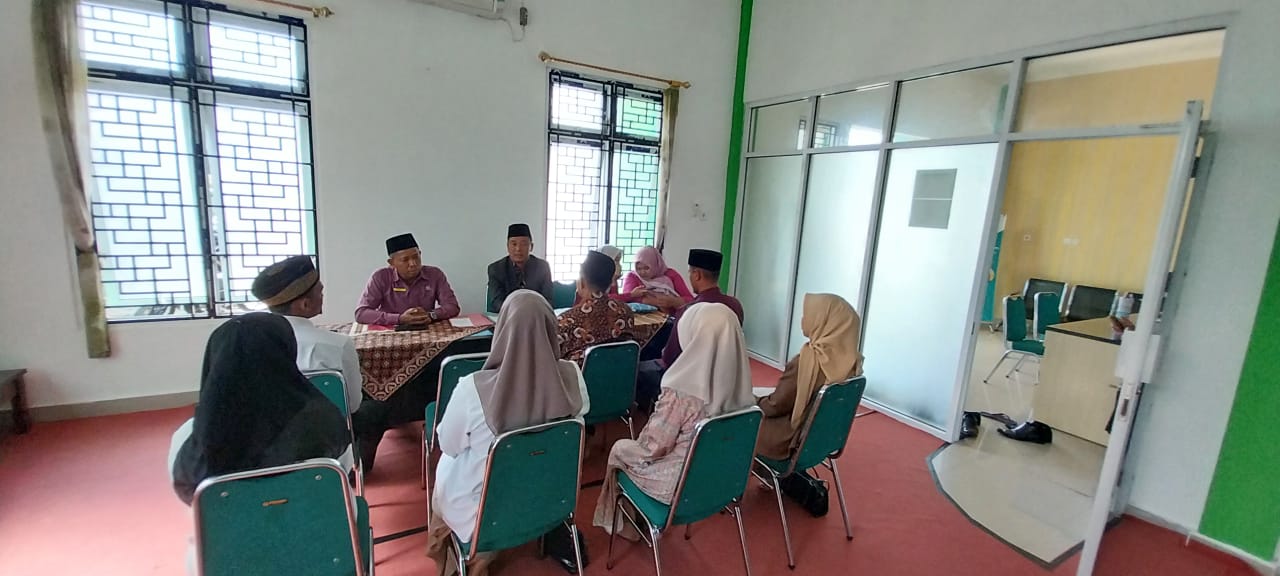 Penyuluhan Kesehatan Untuk Calon Pengantin di kantor KUA Nagari Koto VIII Pelangai 