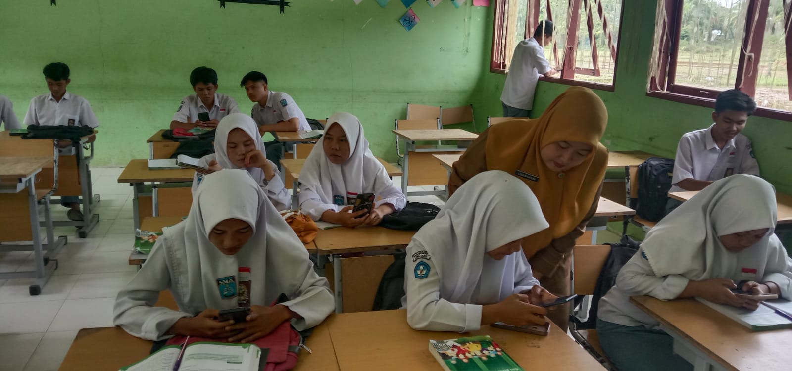 Puskesmas Koto Baru Melakukan Skrinning Deteksi Dini Keswa dan Napza di SMA 3 Lengayang